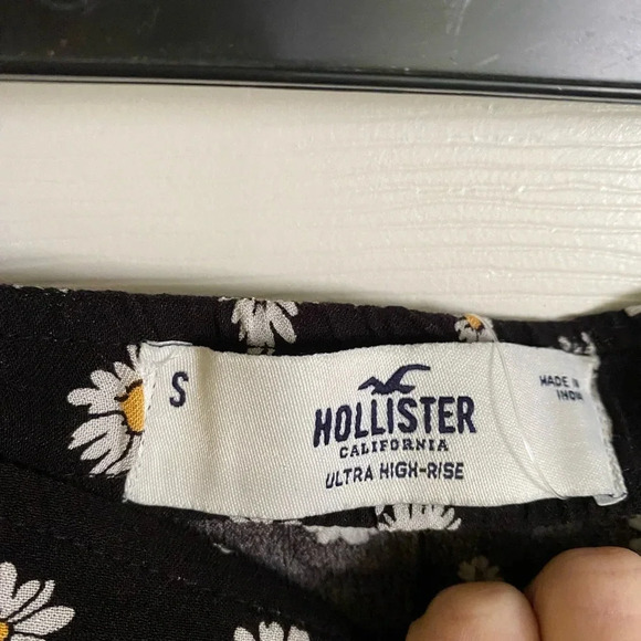 Hollister skirt NWT - Picture 2 of 4